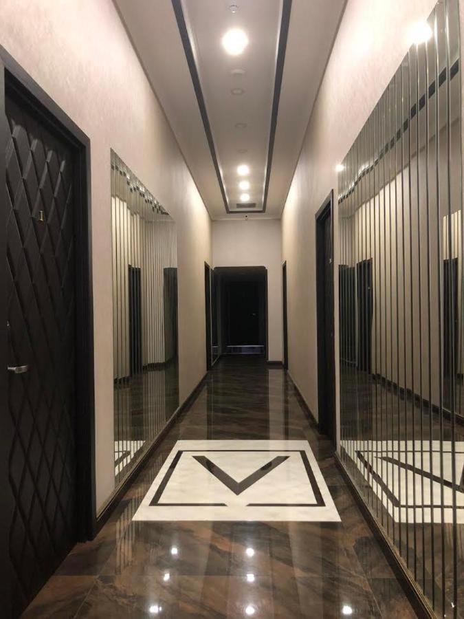 Vg Hotel Yerevan Bagian luar foto